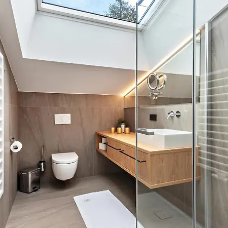 Chalet For A Relaxing Holiday With A Mountain View Pasian di Prato